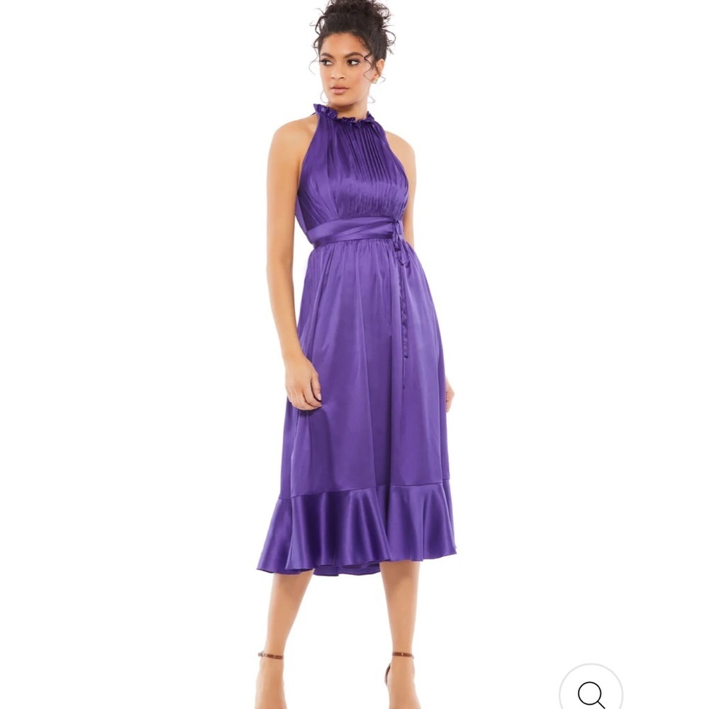 NWOT MAC DUGGAL HALTER NECK PLEATED MIDI LEGNTH DRESS size 8